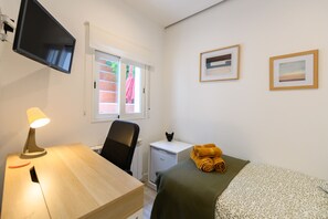 1 chambre, coffres-forts dans les chambres, bureau