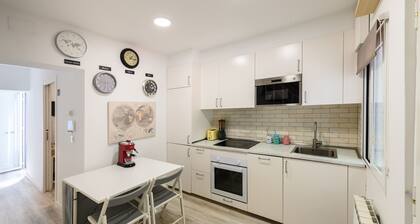 Oruro: Room with Bolivian essence and comfort in Madrid