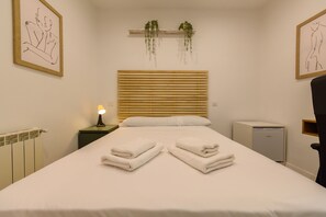 1 dormitorio, caja fuerte, tabla de planchar con plancha y wifi gratis