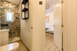 Ducha y secador de pelo