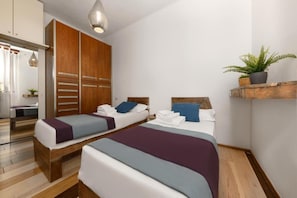 2 Schlafzimmer, BĂŒgeleisen/BĂŒgelbrett, WLAN, BettwĂ€sche