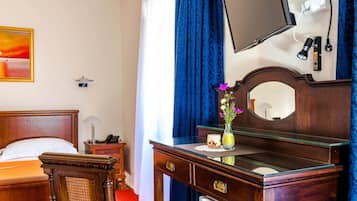 1 bedroom, iron/ironing board