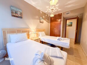2 Schlafzimmer, Bügeleisen/Bügelbrett, kostenloses WLAN, Bettwäsche