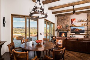 Interior - Cathedral Overlook - Spa (Sedona)