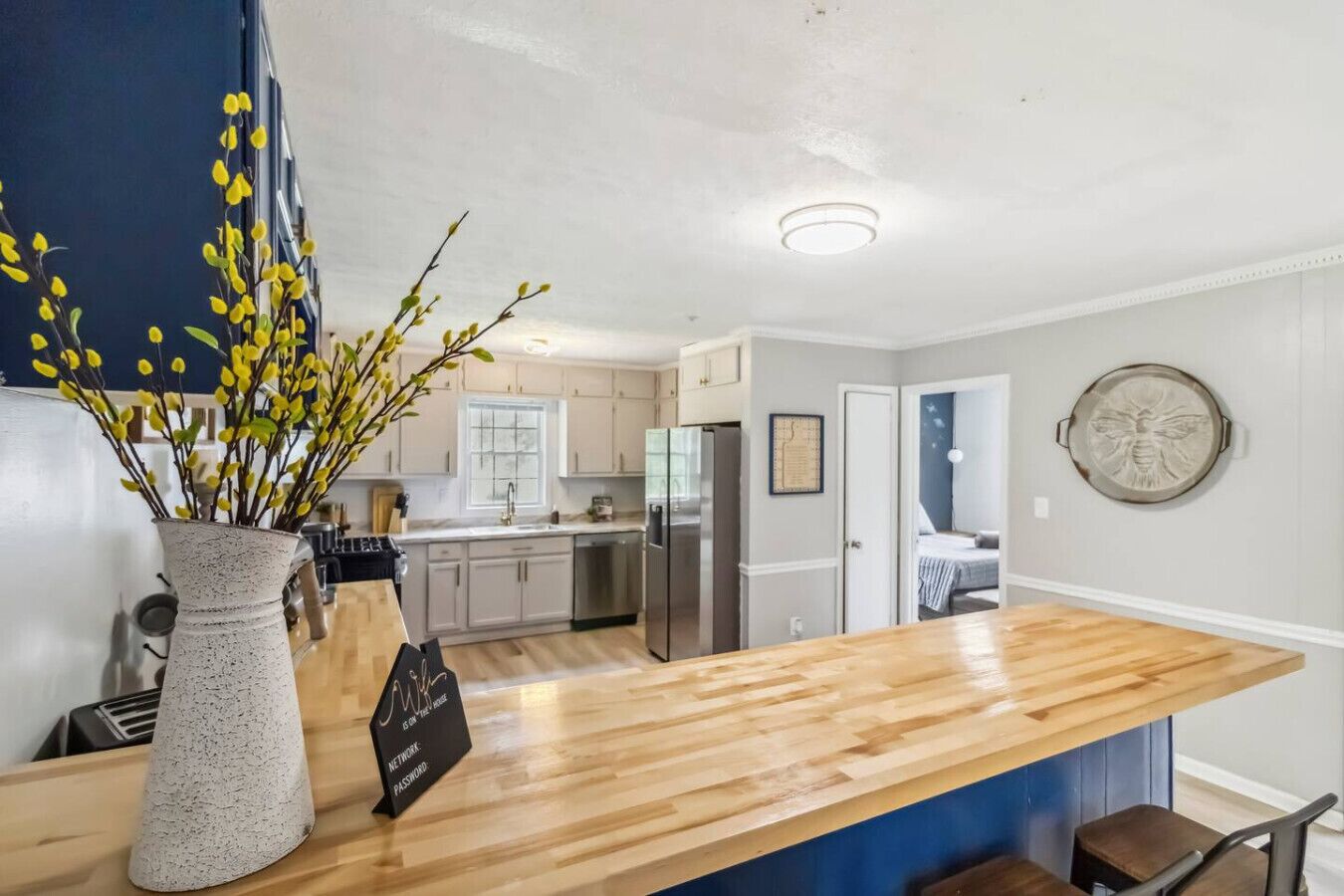 冰箱、微波炉、烤箱、炉灶