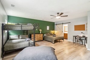 5 bedrooms, desk, iron/ironing board, travel cot