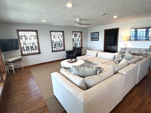 Five Queens - New Beach Access - Island Realty