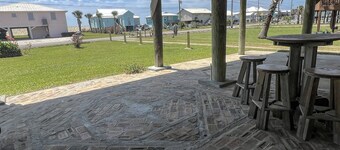 Five Queens - Beach Access - Island Realty