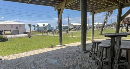 Five Queens - Beach Access - Island Realty