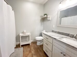 淋浴設備、提供毛巾