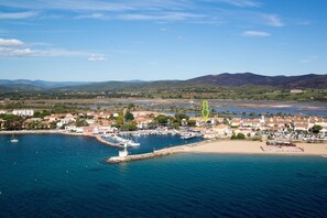 منظر من الجو على ارتفاع عالٍ