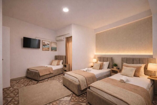 Hypo-allergenic bedding, minibar, free WiFi, bed sheets - KURTI Hotel (Golem)