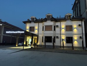 Front of property - Safia Guest House (Andijan)