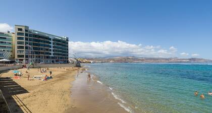 Apartment in Las Palmas near Playa de Las Canteras