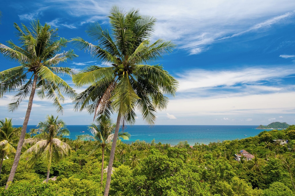 Overthemoon Luxury Pool Villas by null