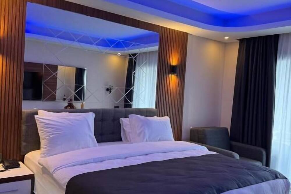Club Robinhood Hotel