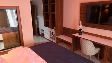 Een minibar, geluiddichte muren, gratis wifi, beddengoed