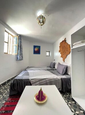 1 bedroom, WiFi, bed sheets