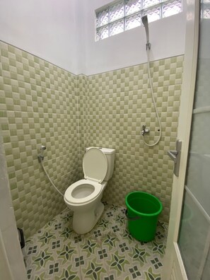 Bathroom - Prawirotaman Homestay Syariah (Yogyakarta)