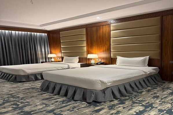 9 bedrooms, iron/ironing board, WiFi, bed sheets