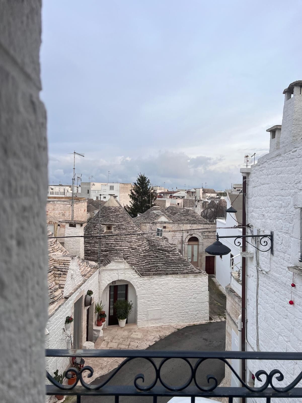 المنطقة المحيطة بالمنشأة