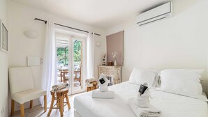 6 Schlafzimmer, Schreibtisch, kostenloses WLAN, Bettwäsche