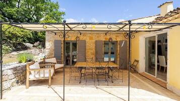 Restauration extérieure