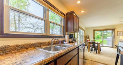 Cozy Lakefront Home, Minutes from Lake MI, 2 Bedrooms, 2 Bathrooms. Sleeps 6