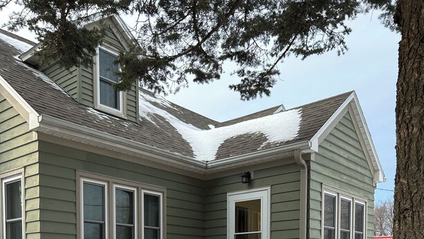 Exterior - 4-bedroom house in adorable Clear Lake with AC, WiFi. Enjoy your stay (Clear Lake)
