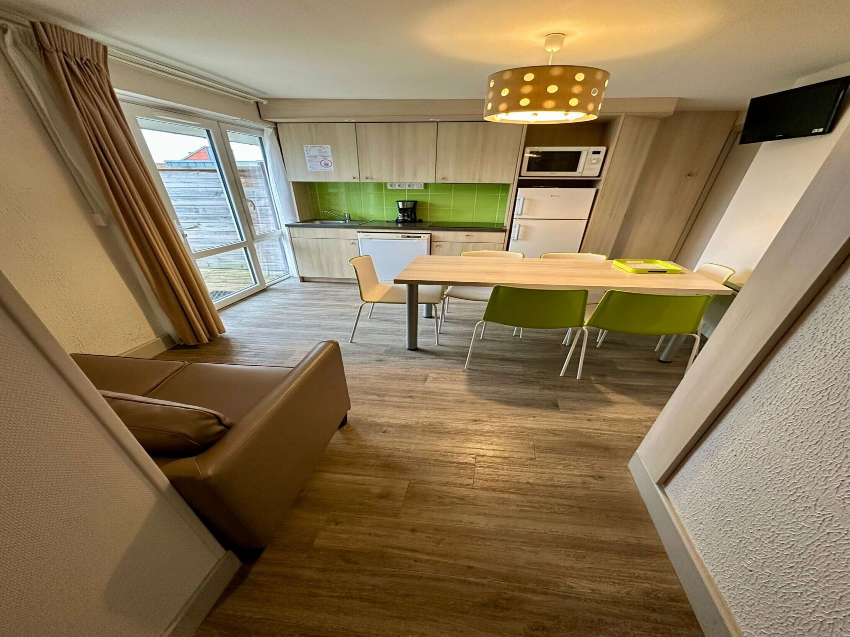 Apartment | Tempat makan