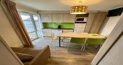 Bayside Apartment in Bleriot-plage