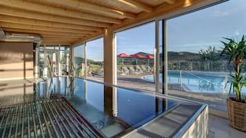 Indoor spa tub