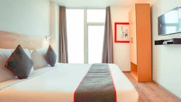 Executive Suite | Free WiFi, bed sheets