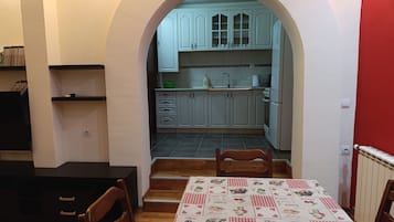 Standard Apartment, 2 Bedrooms | Living area