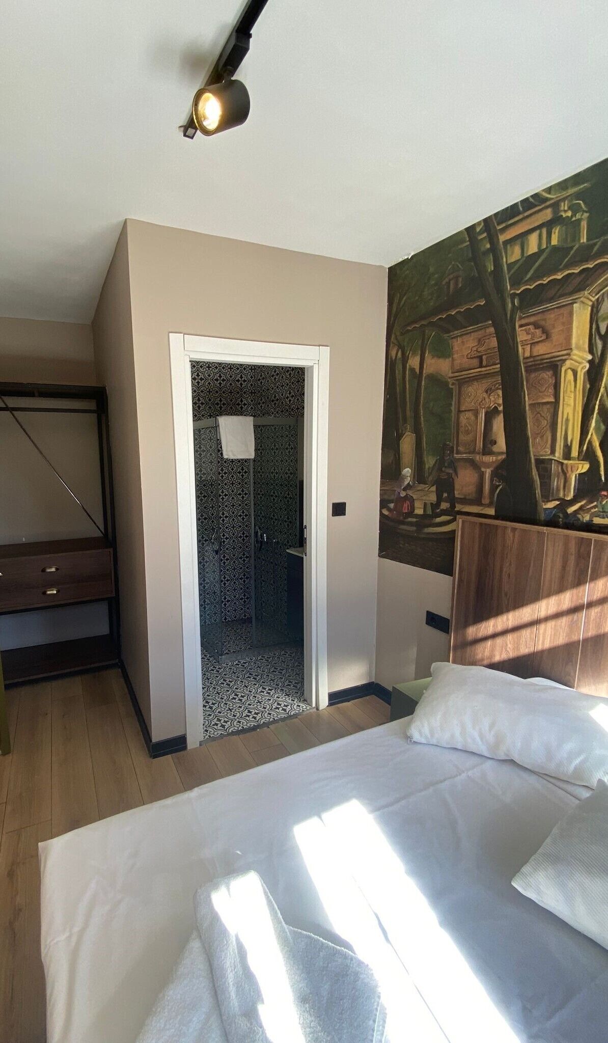 ห้องซิงเกิล | มินิบาร์, เตารีด/โต๊ะรีดผ้า, Wi-Fi ฟรี, ผ้าปูที่นอน