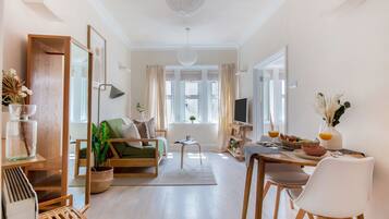 40-inch Smart TV with satellite channels