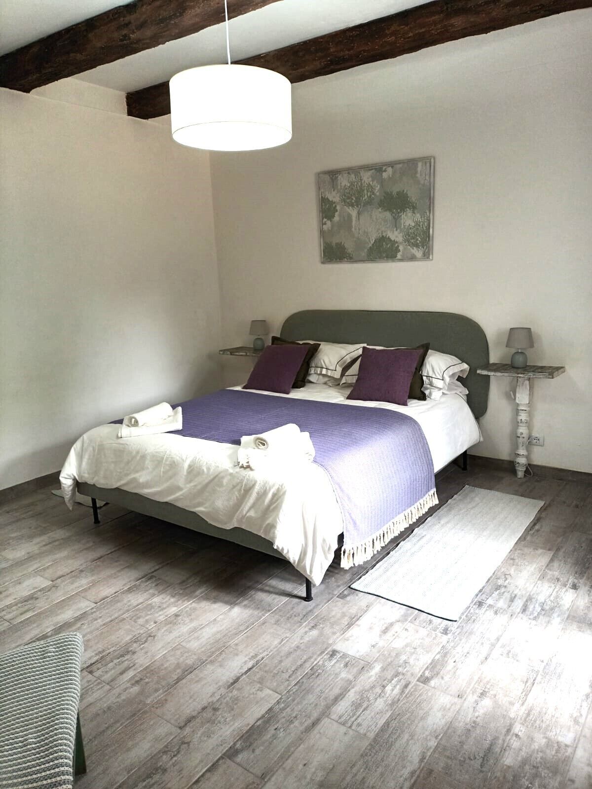 6 camere, Wi-Fi, lenzuola