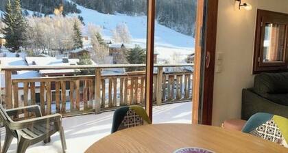 Le Bellevue at the foot of the slopes