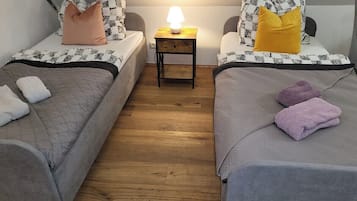 Bügeleisen/Bügelbrett, WLAN, Bettwäsche