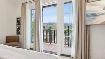 Iron/ironing board, travel cot, WiFi, bed sheets