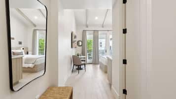 Iron/ironing board, travel crib, WiFi, bed sheets