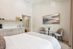 Iron/ironing board, travel crib, WiFi, bed sheets