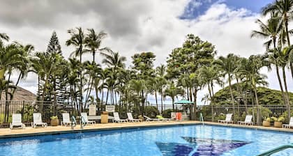 Ocean-view Condo w/ Community Perks in Waianae!