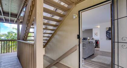 Ocean-view Condo w/ Community Perks in Waianae!