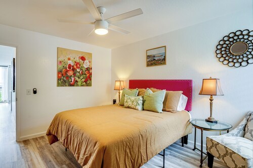 Ocean-view Condo w/ Community Perks in Waianae!