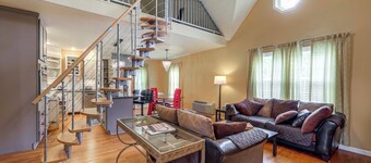 11 Mi to Oneida Lake: Spacious Apt in Verona!