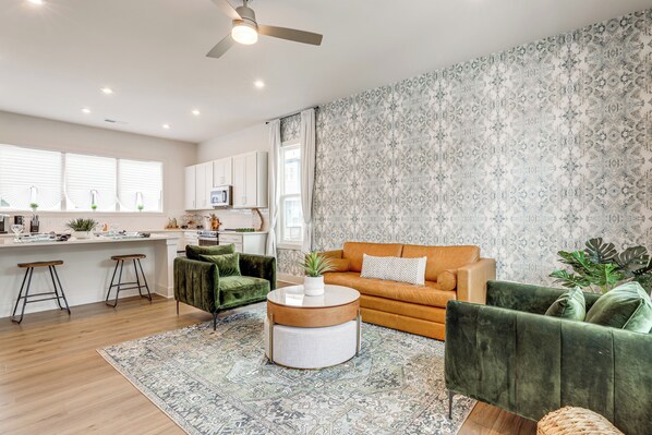 Apartment (2 Bedrooms) | Front of property - Townhome 1 Mi to Grant Park & Atlanta Beltline! (Atlanta)