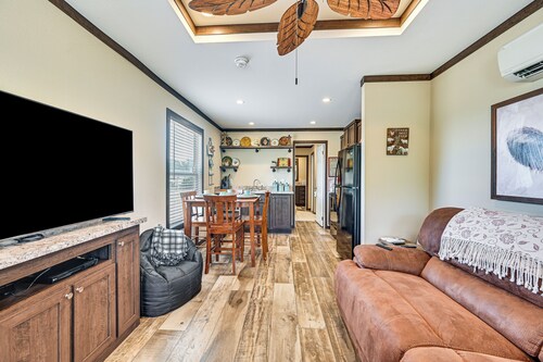 6 Mi to Topsey Exotic Ranch: Retreat on 12 Acres!