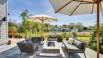 House (3 Bedrooms) | Front of property