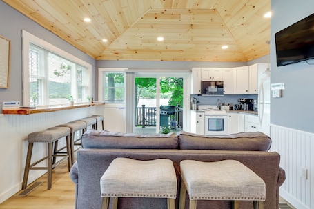 House (1 Bedroom) | Interior